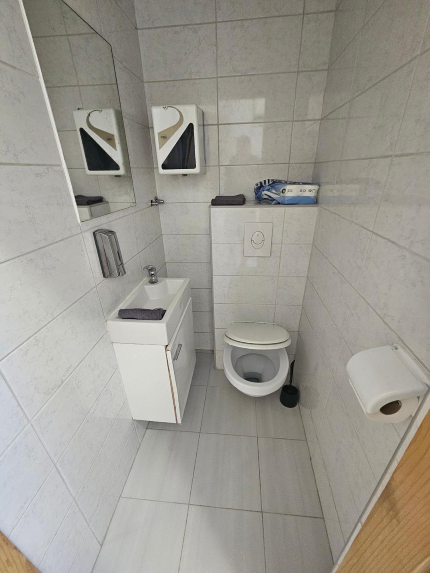 Apartman Sveti Rok ซาเกร็บ ภายนอก รูปภาพ